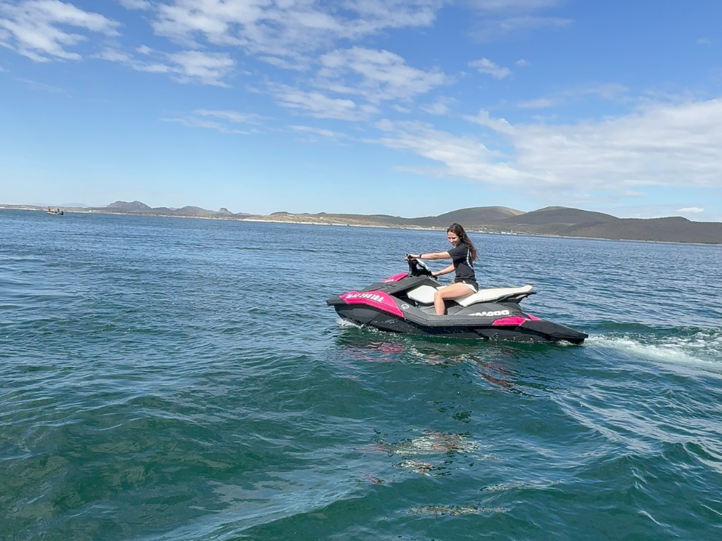 Read more about the article Your Complete Jet Ski Rental Experience at Lake Pleasant