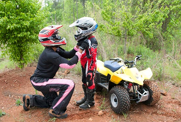 Read more about the article How to Teach Your Kids to Ride an ATV Safely