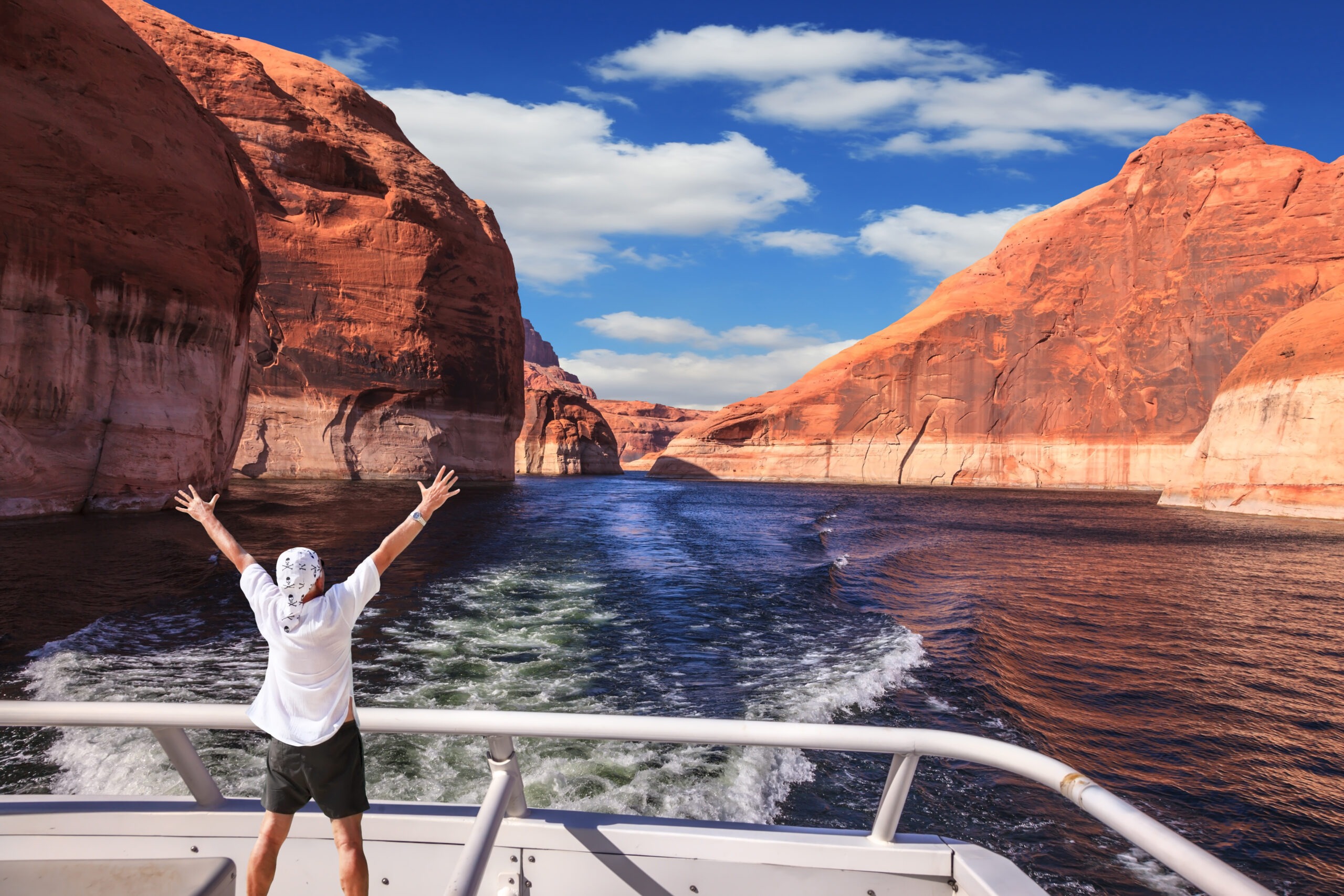 Canyon Lake boating getaway | adventus club